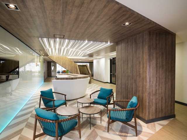 科技公司辦公室設(shè)計(jì),廣州裝飾公司,海博裝飾,創(chuàng)意辦公設(shè)計(jì).jpg 科技公司辦公室設(shè)計(jì),廣州裝飾公司,海博裝飾,創(chuàng)意辦公設(shè)計(jì).jpg