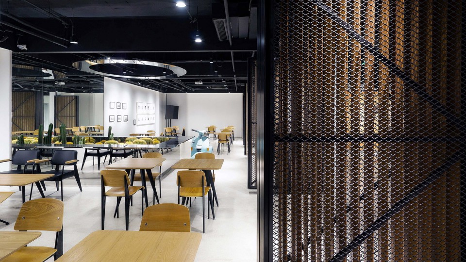 商場咖啡廳設(shè)計,餐廳裝修,廣州裝飾公司,咖啡廳裝修設(shè)計.jpg 商場咖啡廳設(shè)計,餐廳裝修,廣州裝飾公司,咖啡廳裝修設(shè)計.jpg