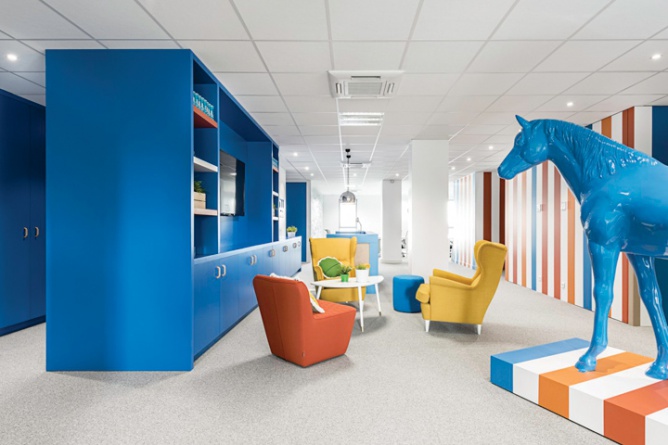 廣州海博裝修公司,色彩空間辦公室設(shè)計(jì),廣州辦公室裝修,海博裝飾.jpg 廣州海博裝修公司,色彩空間辦公室設(shè)計(jì),廣州辦公室裝修,海博裝飾.jpg