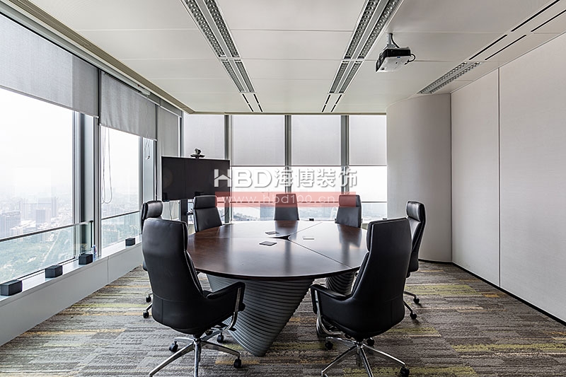 廣州辦公室裝修,環(huán)球都會(huì)辦公室裝修.jpg