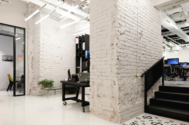 工業(yè)風辦公室裝修設計.jpg 工業(yè)風辦公室裝修設計.jpg