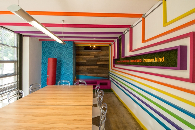 創(chuàng)意辦公室裝修設(shè)計(jì)方案.jpg 創(chuàng)意辦公室裝修設(shè)計(jì)方案.jpg