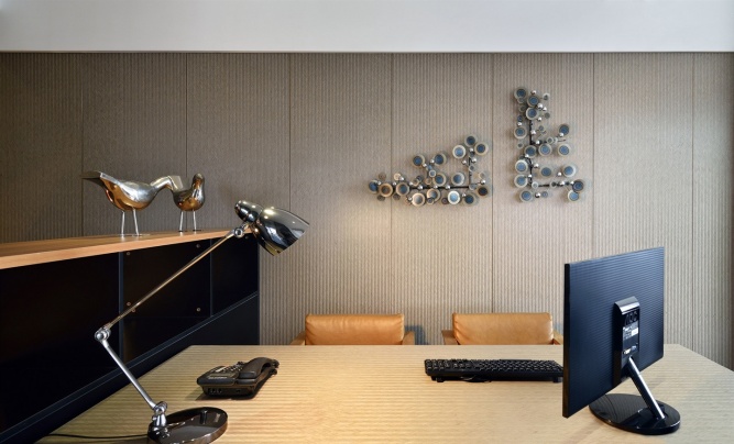 具有設(shè)計(jì)感的辦公室裝修.jpg 具有設(shè)計(jì)感的辦公室裝修.jpg