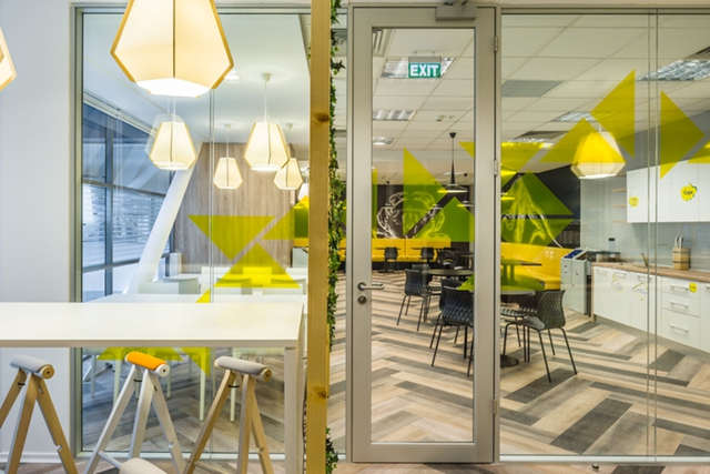 廣州辦公室裝修風(fēng)格.jpg 廣州辦公室裝修風(fēng)格.jpg