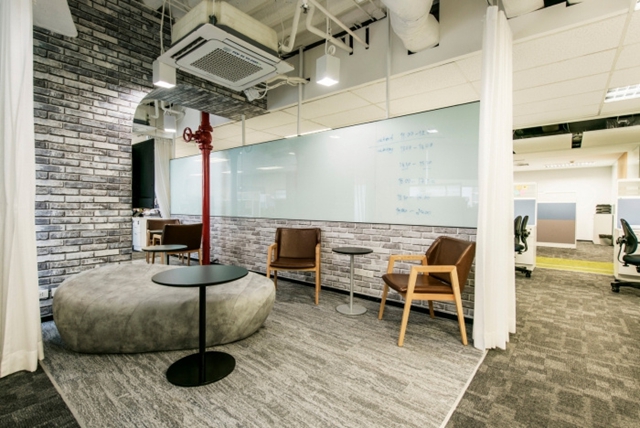 創(chuàng)意辦公室裝修設(shè)計.jpg 創(chuàng)意辦公室裝修設(shè)計.jpg