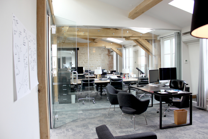 辦公室裝修設(shè)計(jì)木質(zhì)材料.jpg 辦公室裝修設(shè)計(jì)木質(zhì)材料.jpg