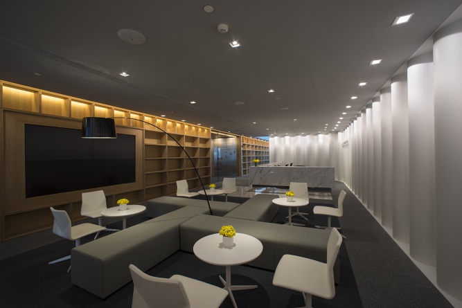 創(chuàng)意辦公樓裝飾.jpg 創(chuàng)意辦公樓裝飾.jpg