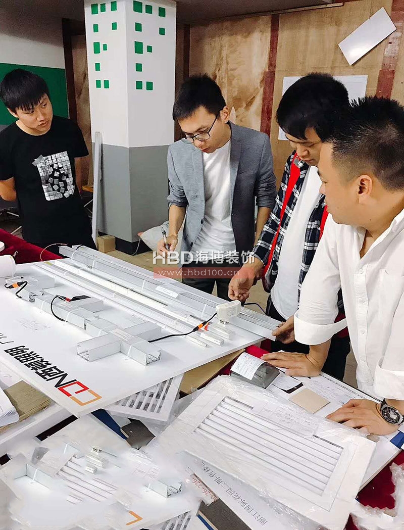 海博裝飾施工現(xiàn)場(chǎng).jpg 海博裝飾施工現(xiàn)場(chǎng).jpg